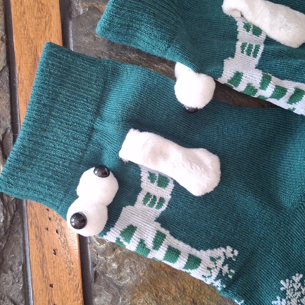 Green Snowflake Socks - Picture 3 of 3
